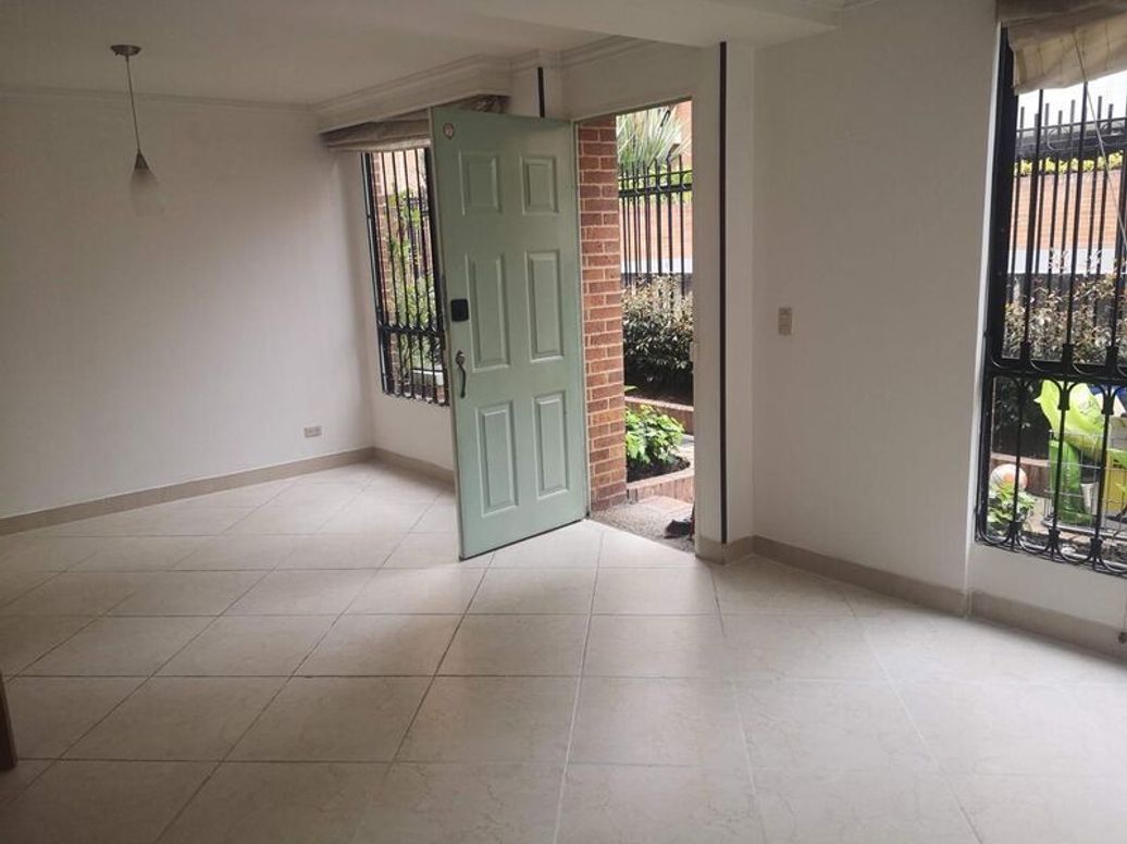 Casa de 3 alcobas en venta en Mazurén, Bogotá, 113 m² · foto 2 de 13