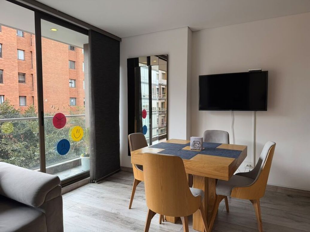 Apartamento de 2 alcobas en venta en Escuela De Infantería, Bogotá, 99 m² · foto 2 de 15