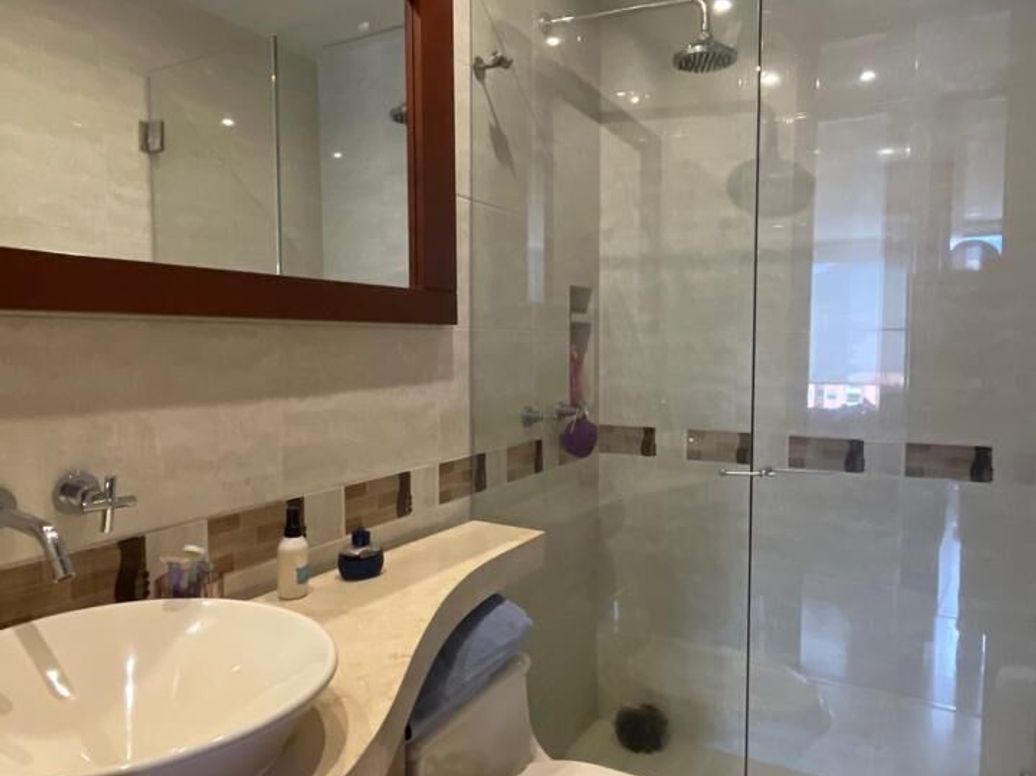 Apartamento de 3 alcobas en venta en Cerros De Los Alpes, Bogotá, 134 m² · foto 10 de 20