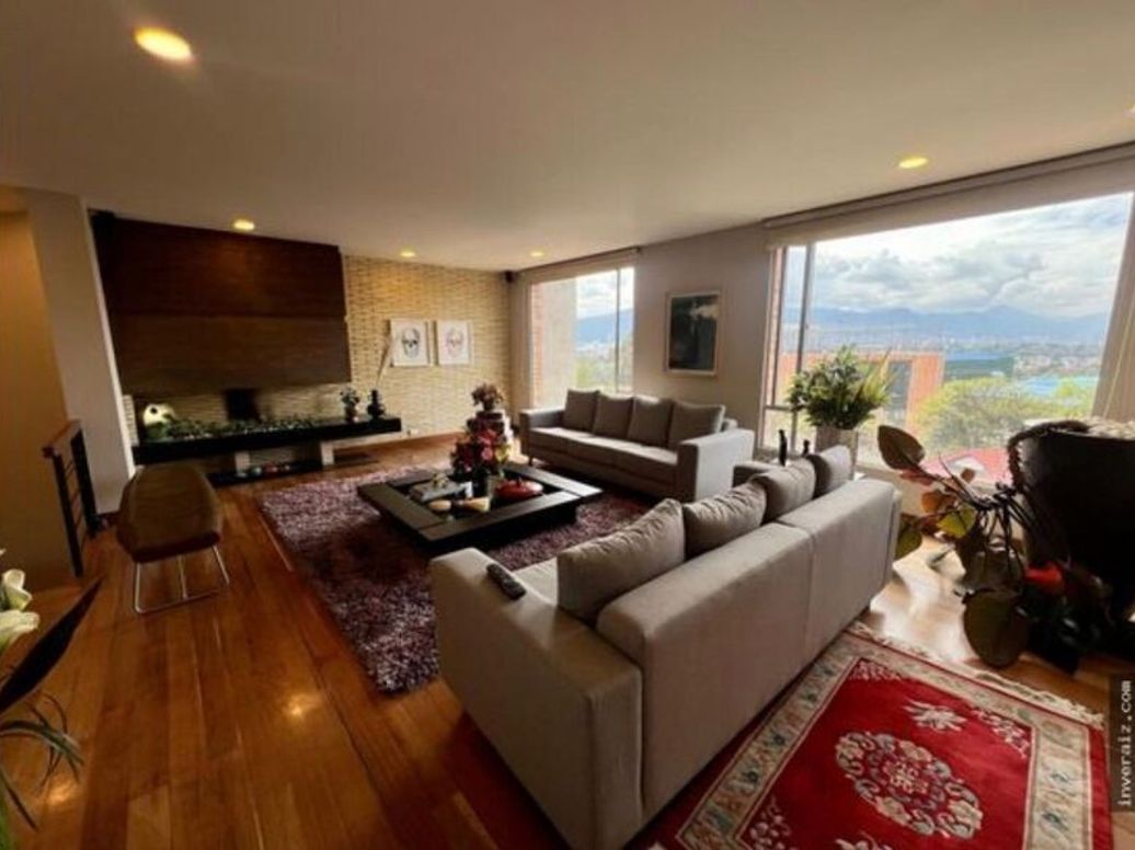 Apartamento de 3 alcobas en venta en Niza Suba, Bogotá, 291 m² · foto 2 de 19