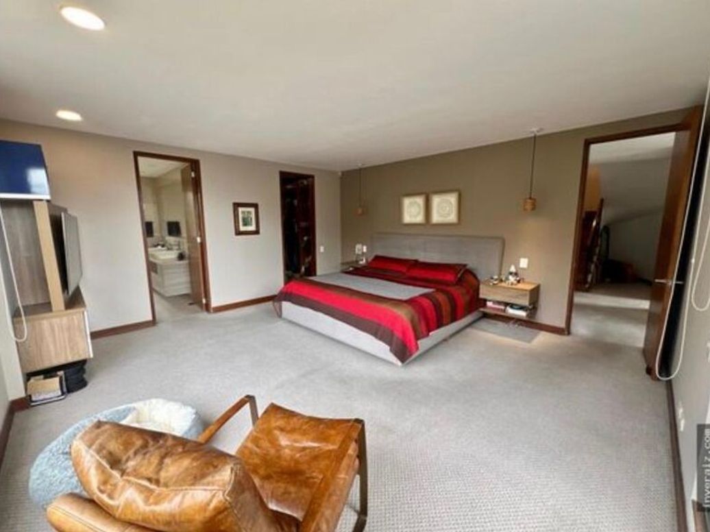 Apartamento de 3 alcobas en venta en Niza Suba, Bogotá, 291 m² · foto 9 de 19