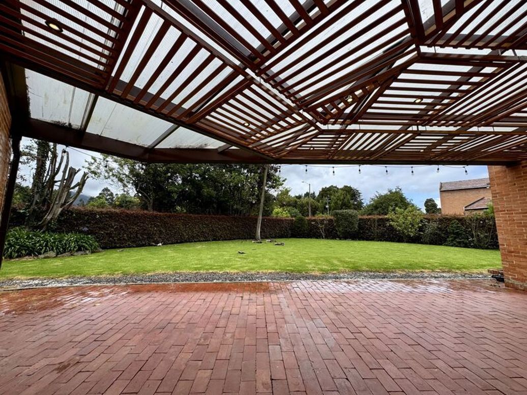 Casa de 3 alcobas en arriendo en Casa Blanca, Bogotá, 255 m² · foto 12 de 20