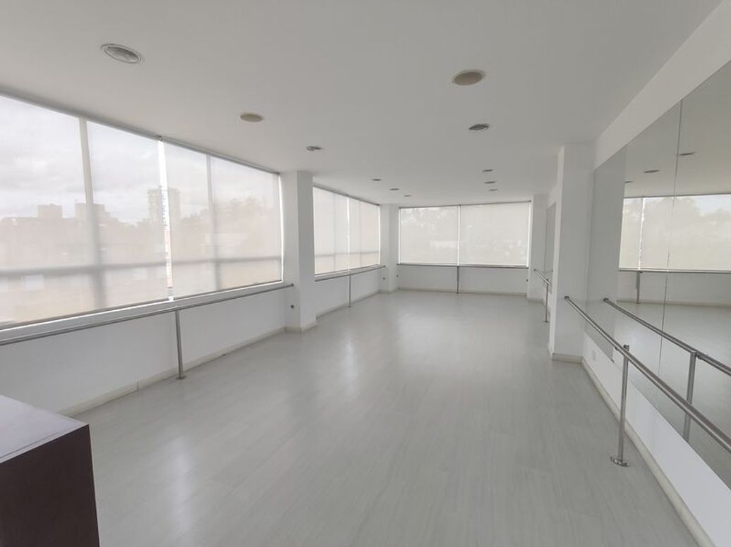 Casa de 5 alcobas en venta en Niza Norte, Bogotá, 646 m² · foto 5 de 15