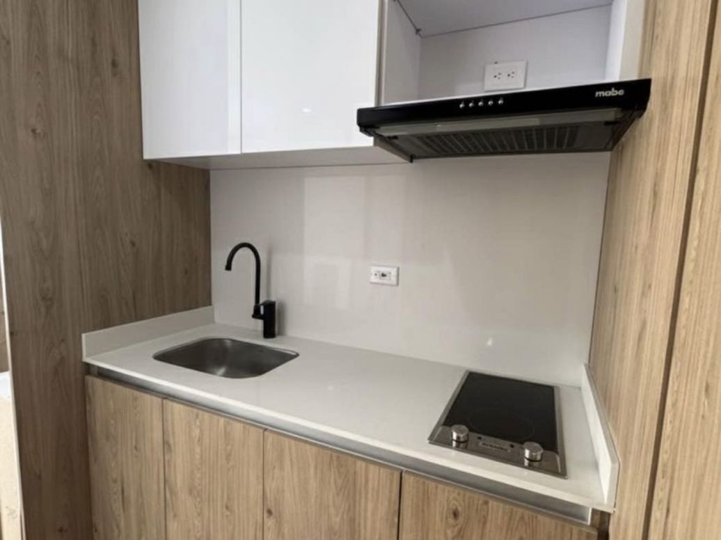 Apartaestudio en venta en Chicó Norte, Bogotá, 25 m² · foto 7 de 10