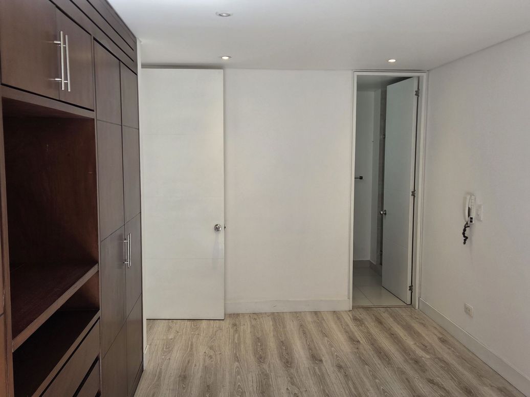 Apartamento de 2 alcobas en arriendo en Santa Barbara Occidental, Bogotá, 68 m² · foto 18 de 20