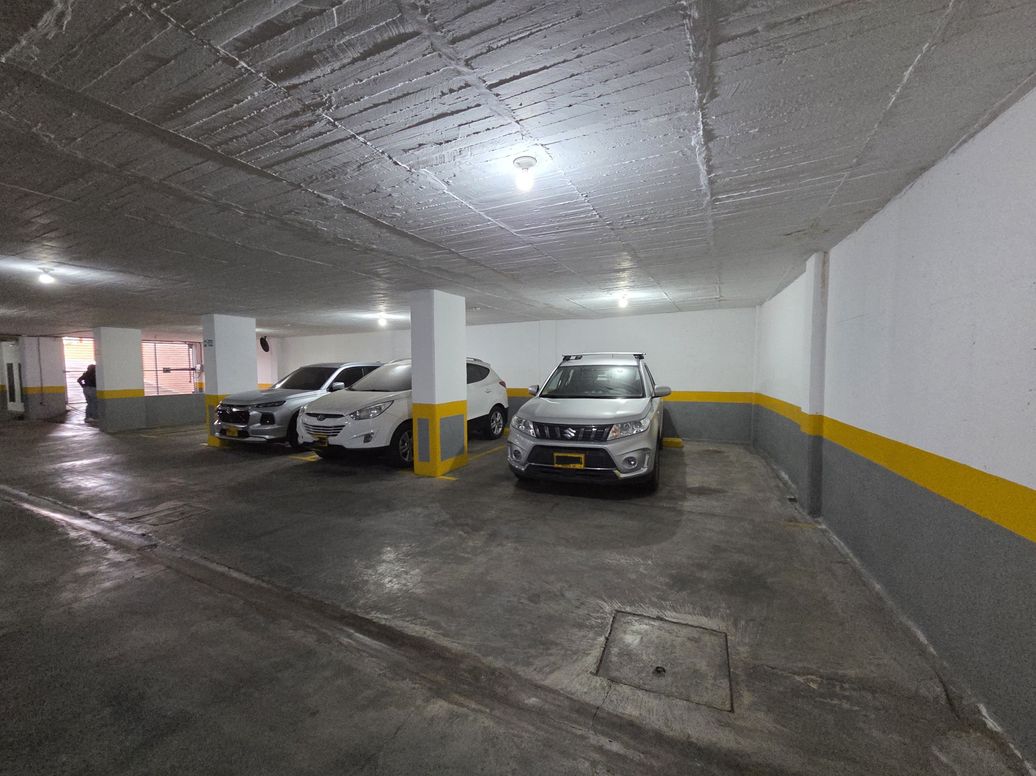 Apartamento de 2 alcobas en arriendo en Santa Barbara Occidental, Bogotá, 68 m² · foto 12 de 20
