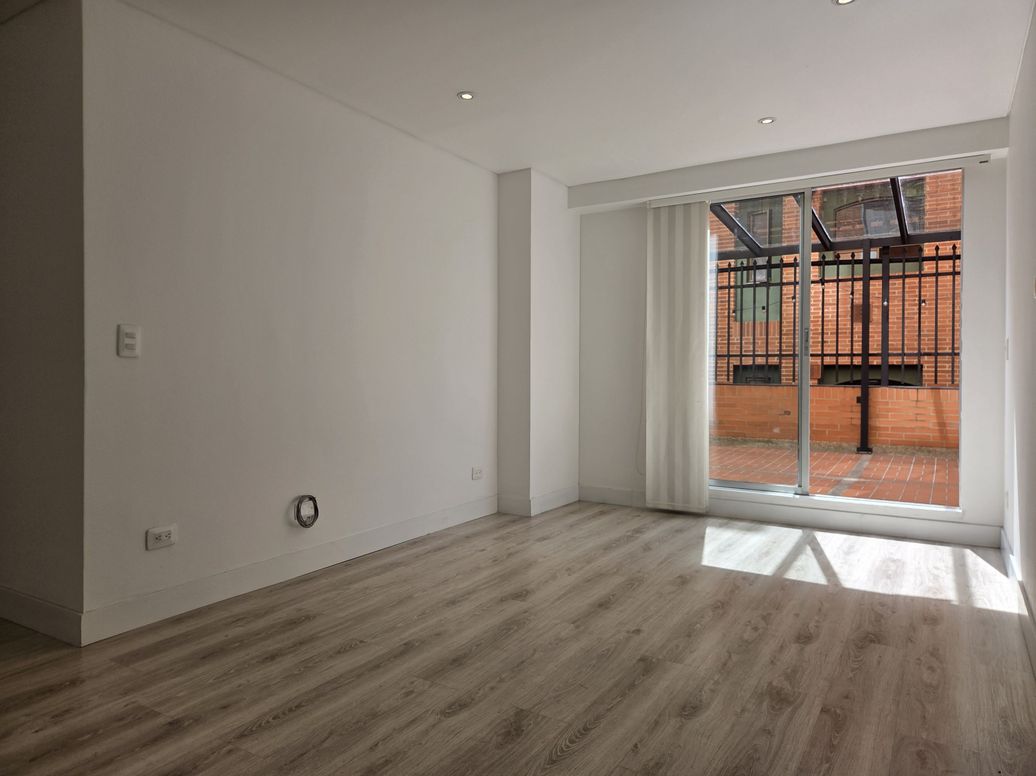 Apartamento de 2 alcobas en arriendo en Santa Barbara Occidental, Bogotá, 68 m² · foto 6 de 20