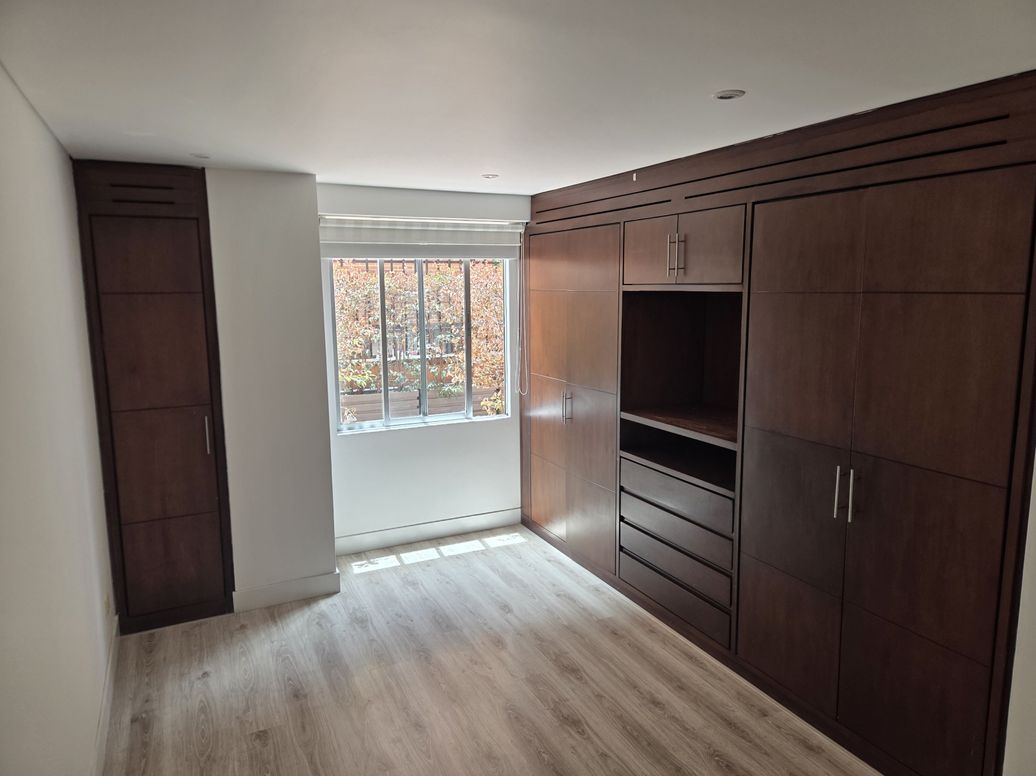 Apartamento de 2 alcobas en arriendo en Santa Barbara Occidental, Bogotá, 68 m² · foto 5 de 20