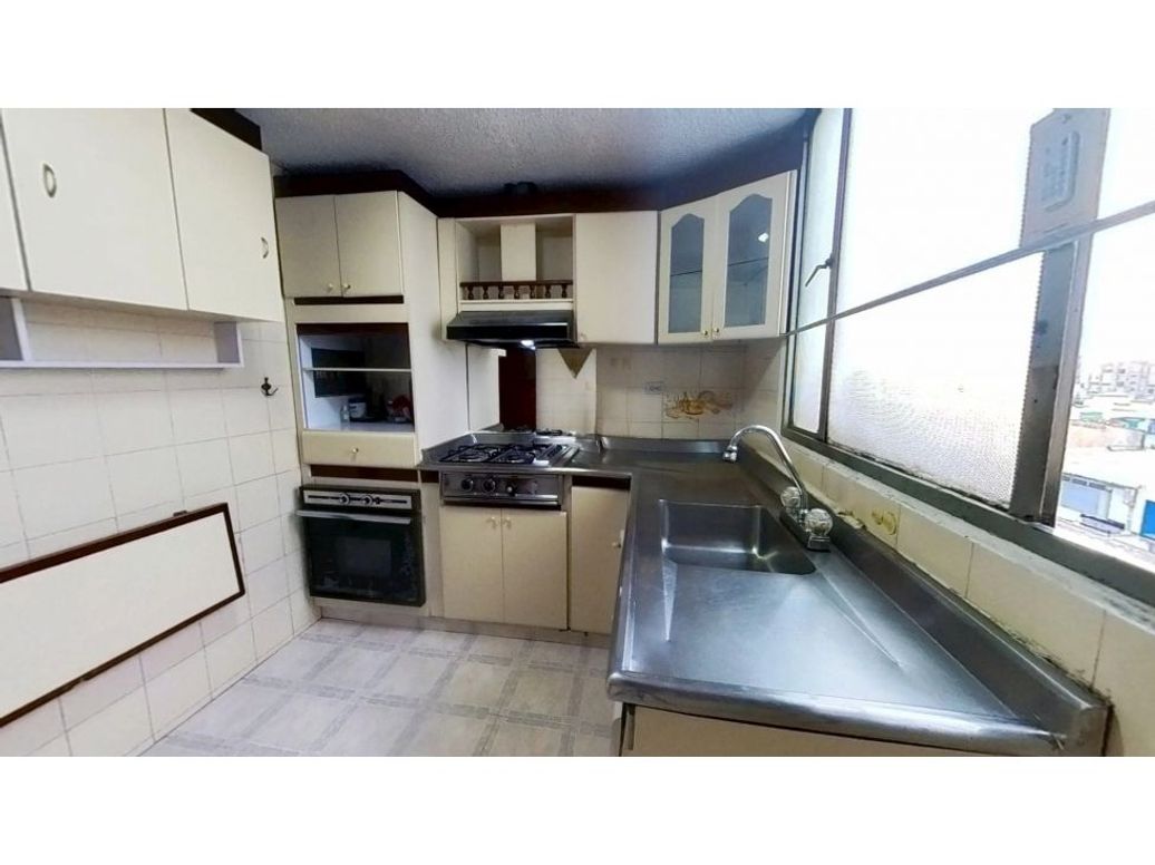 Apartamento de 3 alcobas en venta en Suba, Bogotá, 113 m² · foto 8 de 10