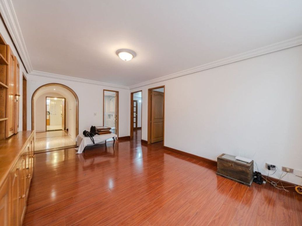 Apartamento de 2 alcobas en venta en Santa Barbara Central, Bogotá, 162 m² · foto 13 de 20