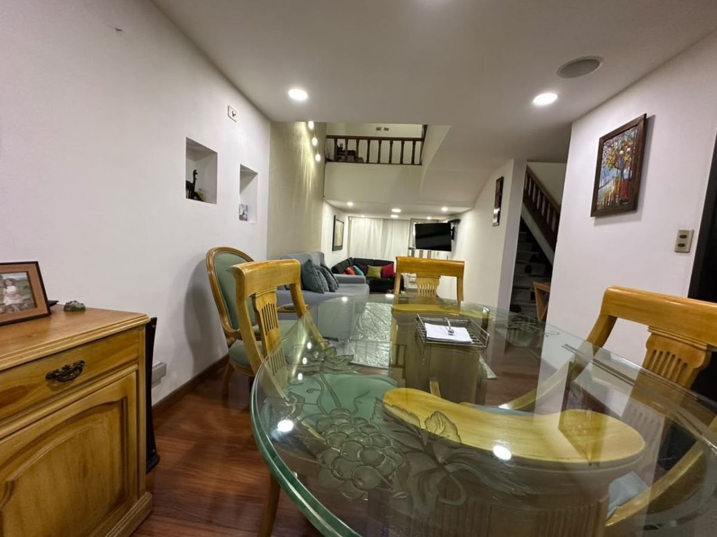 Casa de 6 alcobas en venta en Normandía, Bogotá, 144 m² · foto 9 de 20