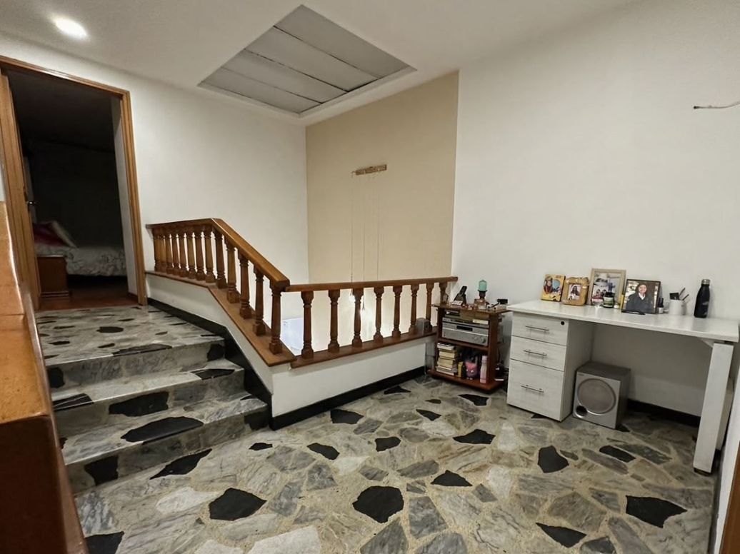 Casa de 6 alcobas en venta en Normandía, Bogotá, 144 m² · foto 13 de 20