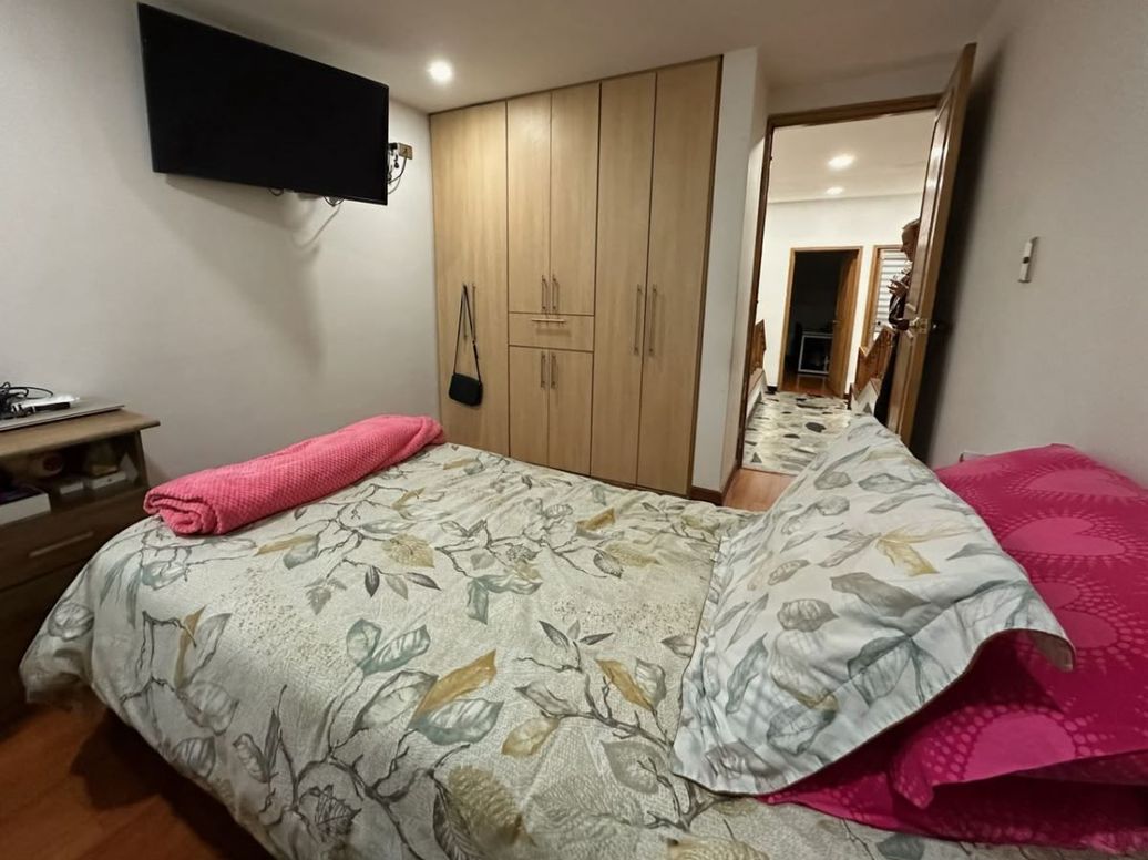 Casa de 6 alcobas en venta en Normandía, Bogotá, 144 m² · foto 16 de 20