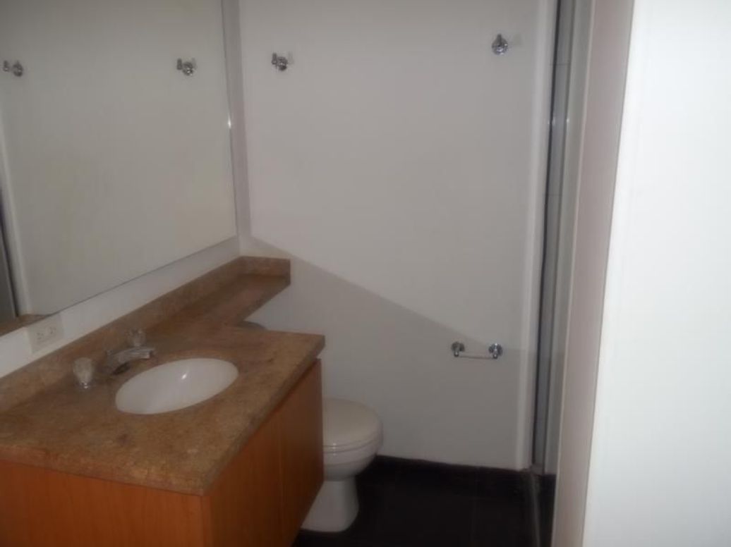 Apartaestudio en venta en Marly, Bogotá, 42 m² · foto 7 de 20