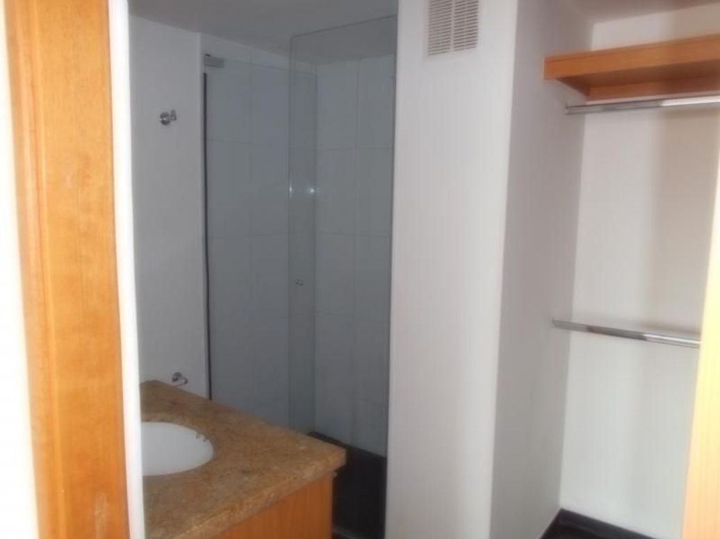 Apartaestudio en venta en Marly, Bogotá, 42 m² · foto 6 de 20