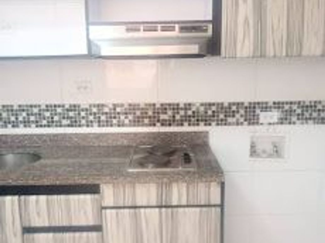 Apartamento de 2 alcobas en arriendo en La Carolina, Bogotá, 42 m² · foto 5 de 8