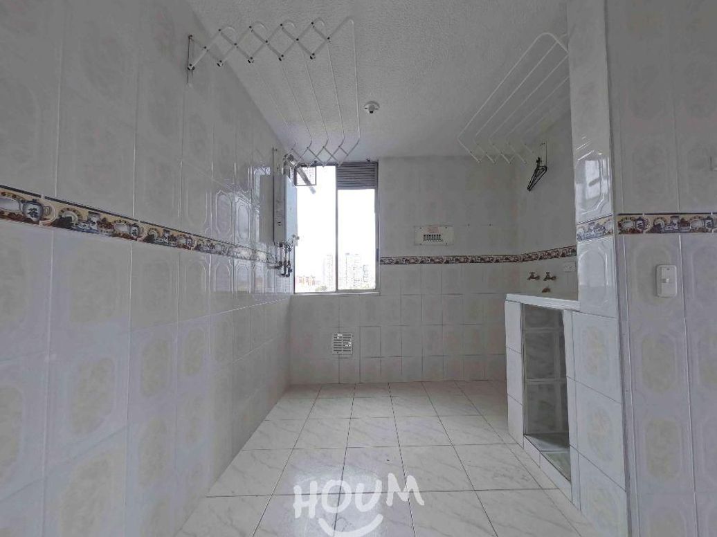 Apartamento de 4 alcobas en venta en Multifamiliares La Paz, Bogotá, 91 m² · foto 5 de 20