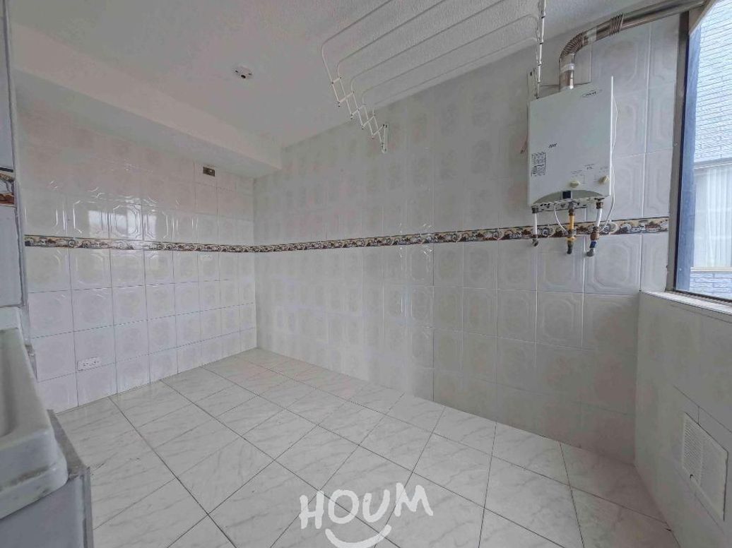 Apartamento de 4 alcobas en venta en Multifamiliares La Paz, Bogotá, 91 m² · foto 6 de 20