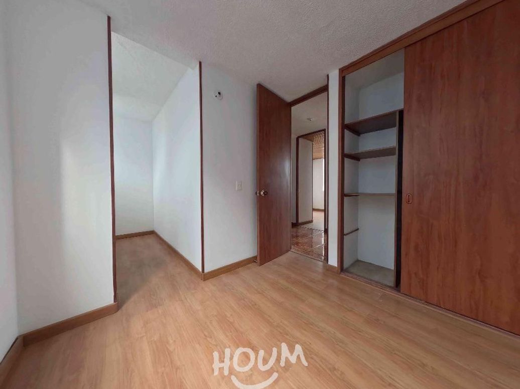 Apartamento de 4 alcobas en venta en Multifamiliares La Paz, Bogotá, 91 m² · foto 15 de 20