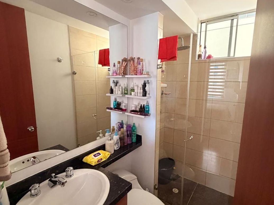 Apartamento de 3 alcobas en venta en Portales Del Norte, Bogotá, 74 m² · foto 8 de 16