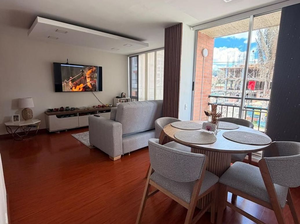 Apartamento de 3 alcobas en venta en Portales Del Norte, Bogotá, 74 m² · foto 14 de 16