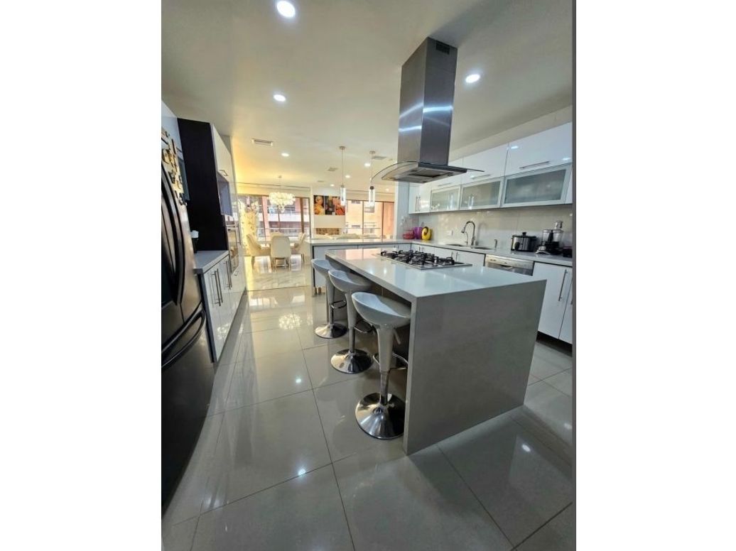 Apartamento de 3 alcobas en venta en San Gabriel Norte, Bogotá, 200 m² · foto 7 de 16