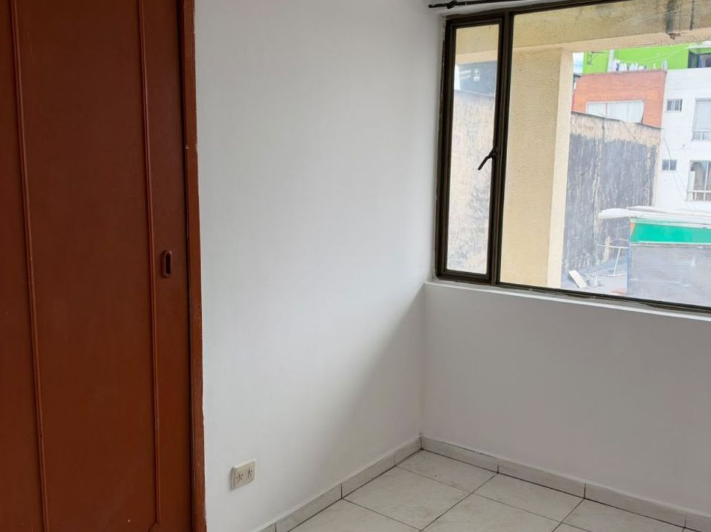 Apartamento de 3 alcobas en arriendo en Santa Rosita, Bogotá, 55 m² · foto 14 de 14