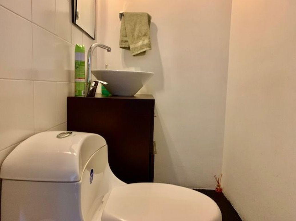 Apartamento de 3 alcobas en venta en Campo Alegre, Bogotá, 131 m² · foto 3 de 20