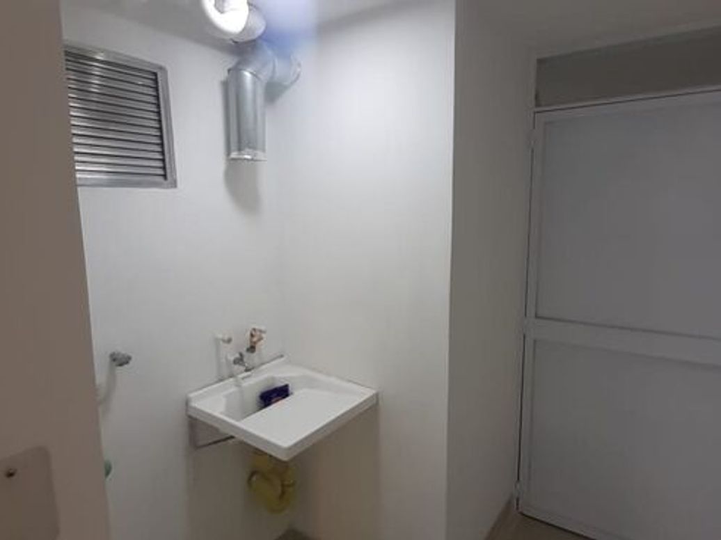 Apartamento de 2 alcobas en venta en Ricaurte, Bogotá, 37 m² · foto 6 de 10
