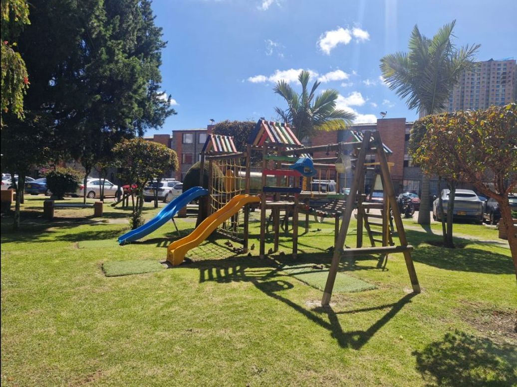 Casa de 4 alcobas en venta en Portales Del Norte, Bogotá, 93 m² · foto 20 de 20