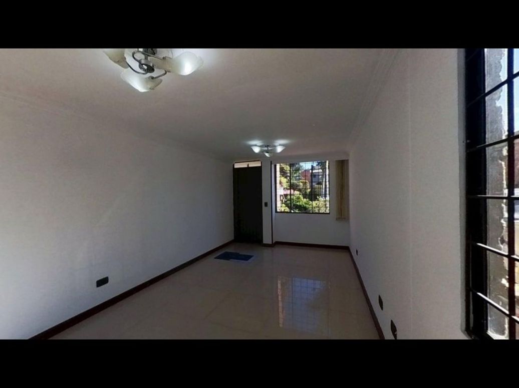 Casa de 4 alcobas en venta en Portales Del Norte, Bogotá, 93 m² · foto 2 de 20