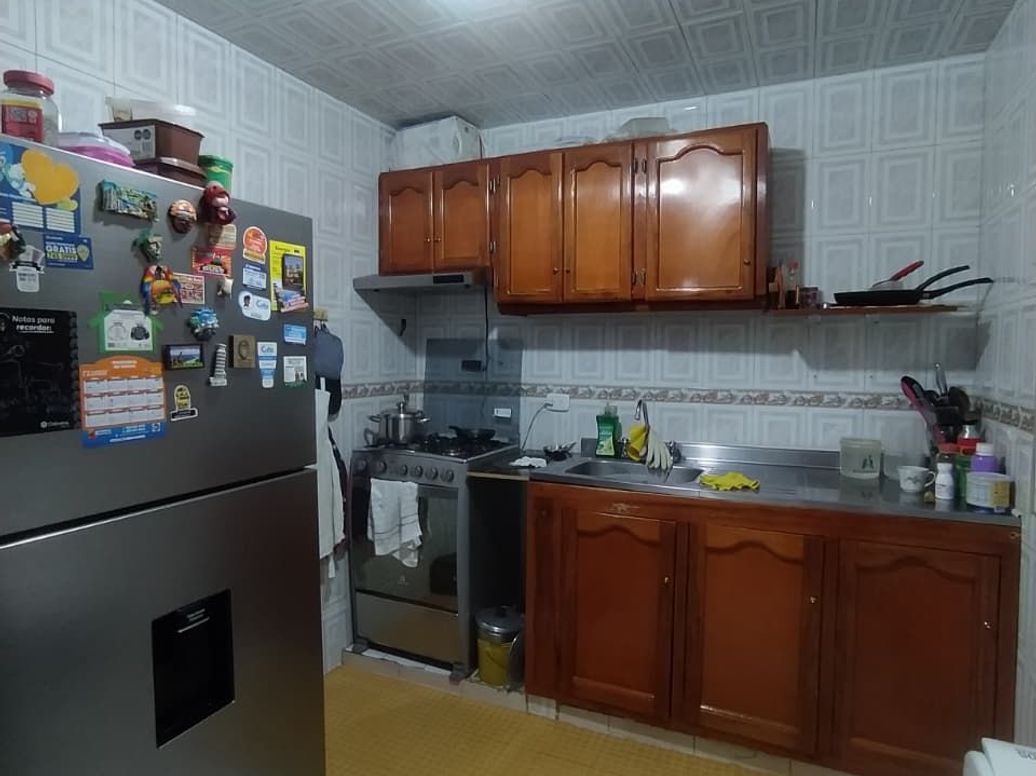 Casa de 4 alcobas en venta en El Playón, Bogotá, 168 m² · foto 7 de 10