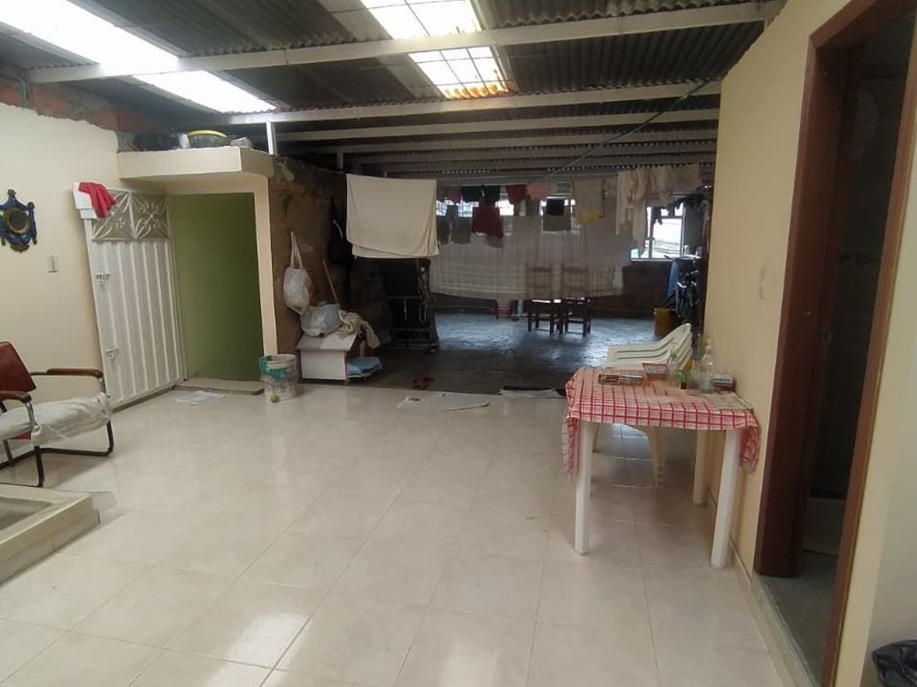 Casa de 4 alcobas en venta en El Playón, Bogotá, 168 m² · foto 9 de 10