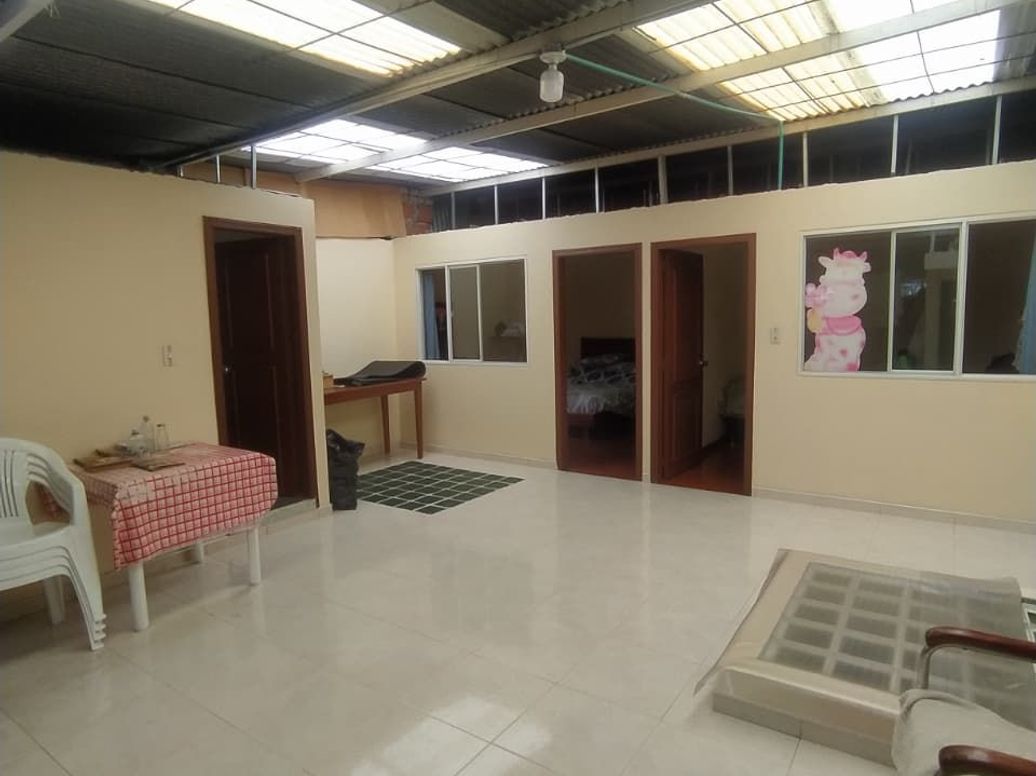 Casa de 4 alcobas en venta en El Playón, Bogotá, 168 m² · foto 8 de 10