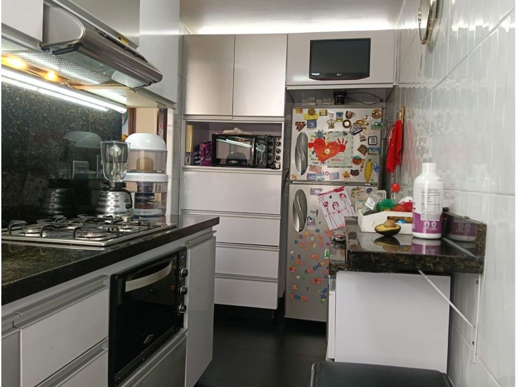 Apartamento de 3 alcobas en venta en Prado Veraniego Norte, Bogotá, 89 m² · foto 9 de 20