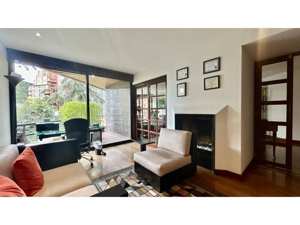 Apartamento de 3 alcobas en arriendo en Bellavista, Bogotá, 245 m² · foto 3 de 20