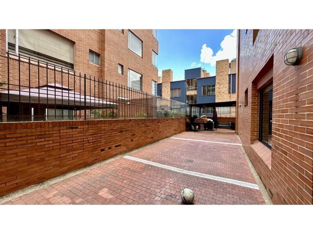 Apartamento de 3 alcobas en venta en Santa Bibiana, Bogotá, 186 m² · foto 7 de 20
