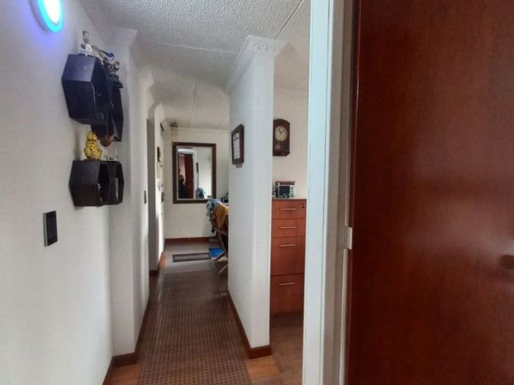 Apartamento de 2 alcobas en venta en El Triángulo, Bogotá, 42 m² · foto 5 de 20