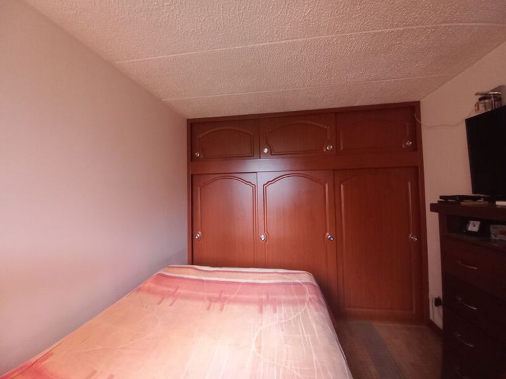 Apartamento de 2 alcobas en venta en El Triángulo, Bogotá, 42 m² · foto 12 de 20