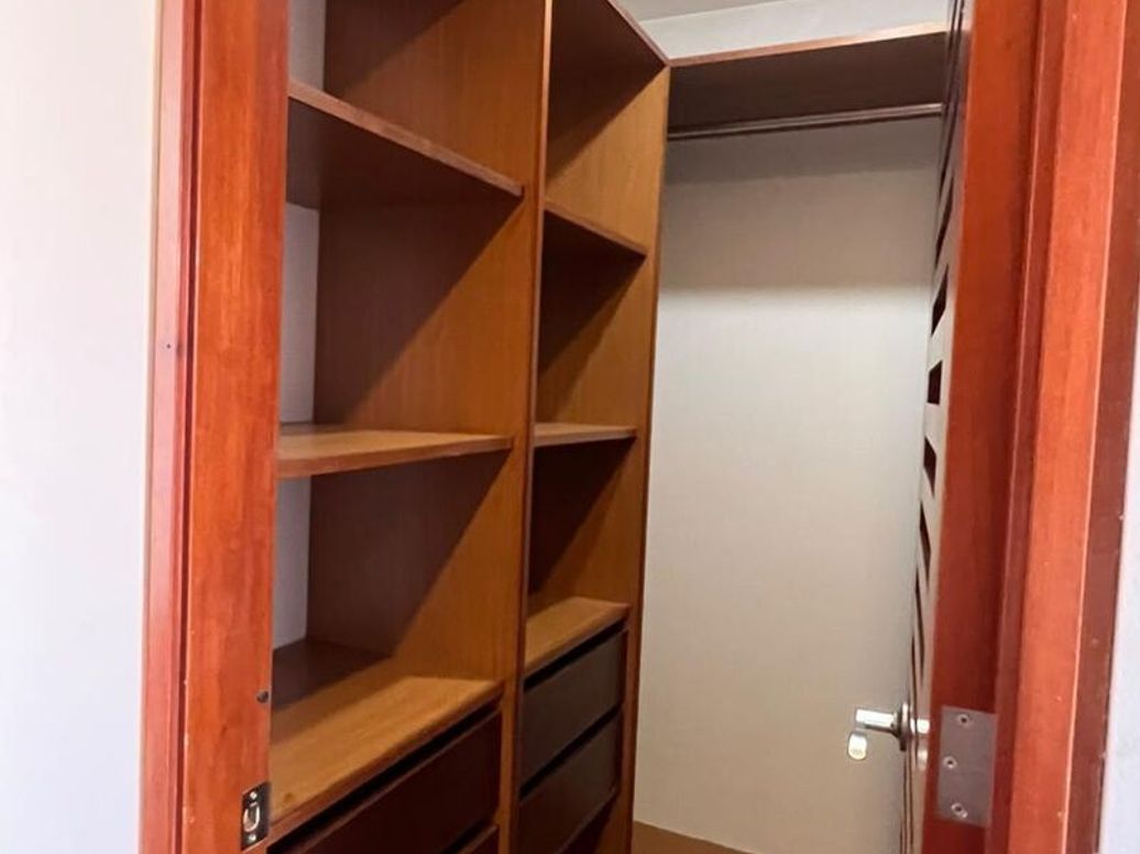 Apartamento de 4 alcobas en arriendo en Chicó Norte, Bogotá, 269 m² · foto 13 de 20