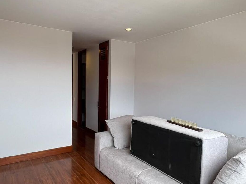Apartamento de 4 alcobas en arriendo en Chicó Norte, Bogotá, 269 m² · foto 16 de 20