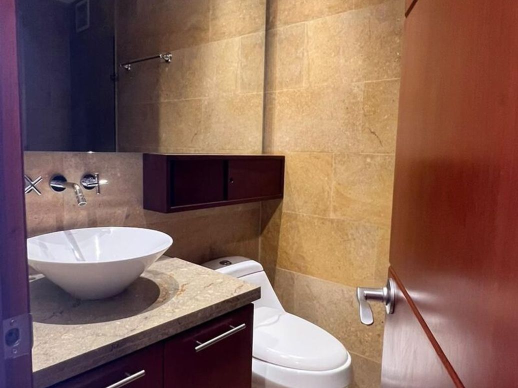 Apartamento de 4 alcobas en arriendo en Chicó Norte, Bogotá, 269 m² · foto 15 de 20
