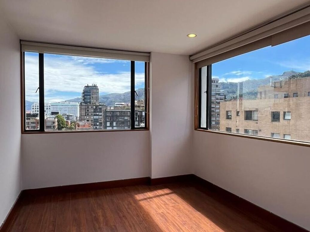 Apartamento de 4 alcobas en arriendo en Chicó Norte, Bogotá, 269 m² · foto 12 de 20