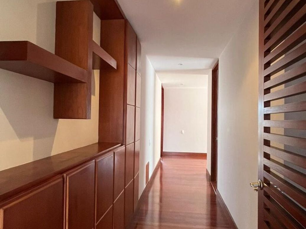 Apartamento de 4 alcobas en arriendo en Chicó Norte, Bogotá, 269 m² · foto 17 de 20