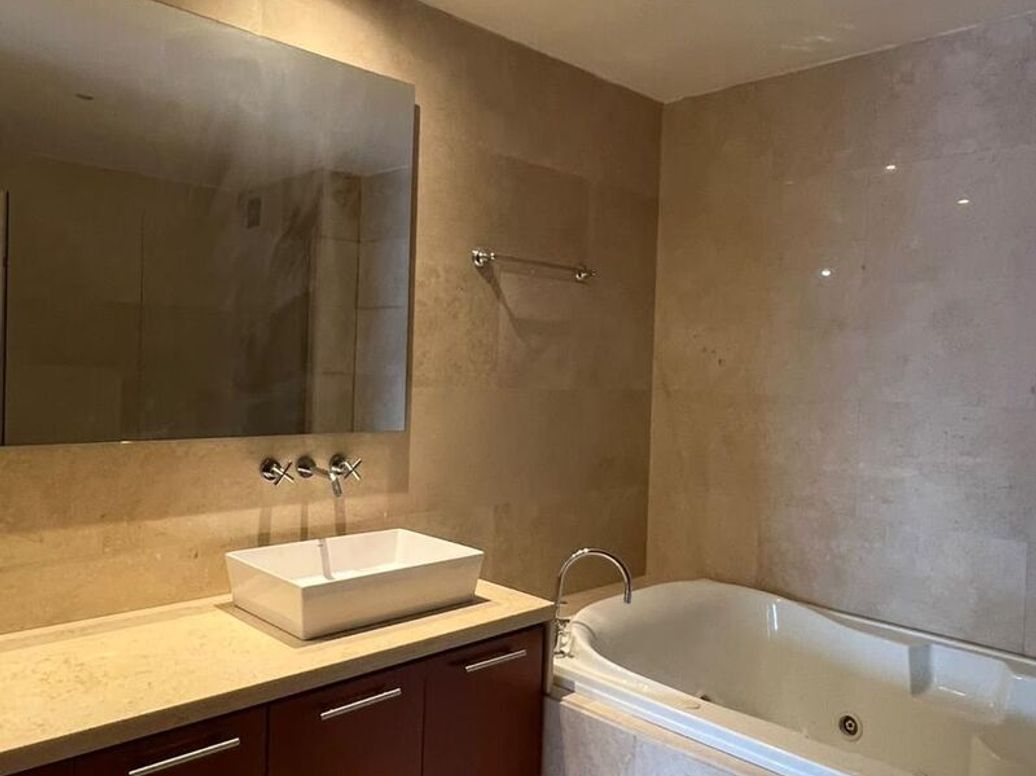 Apartamento de 4 alcobas en arriendo en Chicó Norte, Bogotá, 269 m² · foto 19 de 20