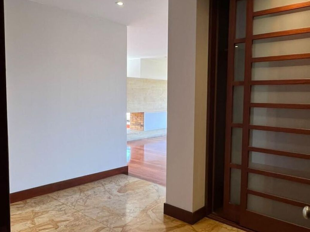 Apartamento de 4 alcobas en arriendo en Chicó Norte, Bogotá, 269 m² · foto 3 de 20