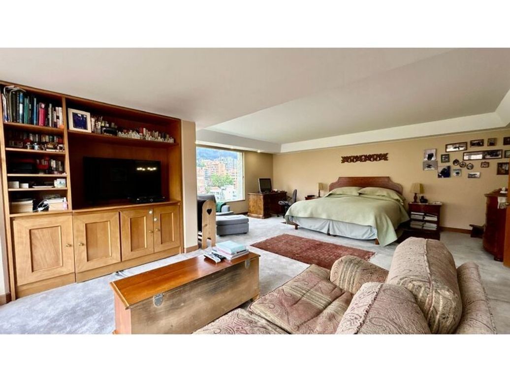 Apartamento de 4 alcobas en venta en El Retiro, Bogotá, 416 m² · foto 15 de 20