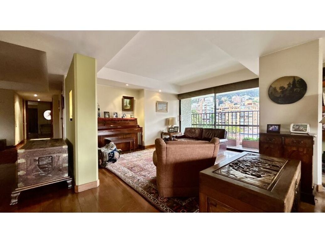 Apartamento de 4 alcobas en venta en El Retiro, Bogotá, 416 m² · foto 4 de 20