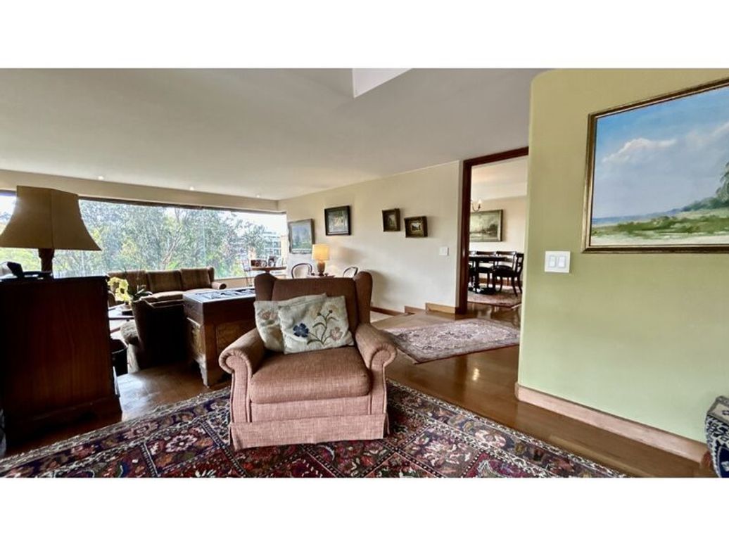 Apartamento de 4 alcobas en venta en El Retiro, Bogotá, 416 m² · foto 2 de 20