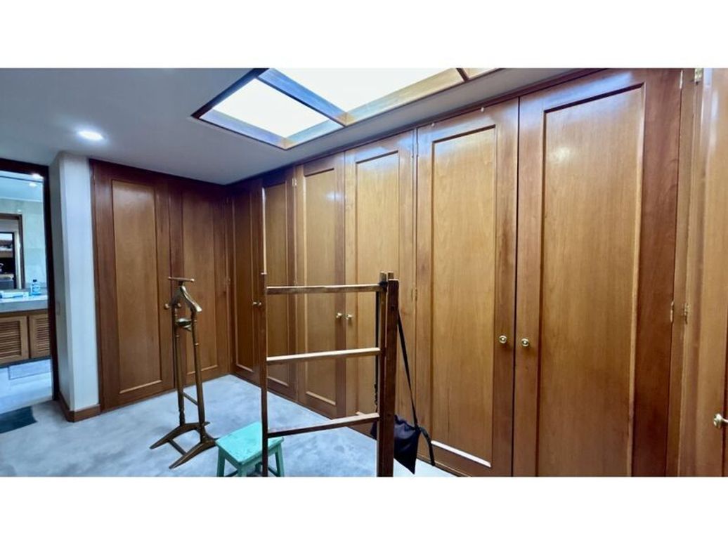 Apartamento de 4 alcobas en venta en El Retiro, Bogotá, 416 m² · foto 17 de 20
